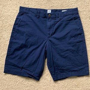 Gap navy shorts size 32